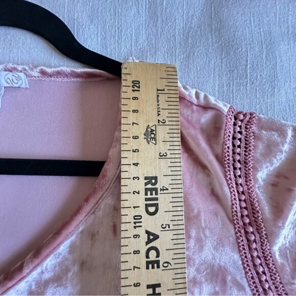 Westport 1962 Shirt Womens XL Pale Pink Crushed Velvet Lace Trim Crochet Fairy - Picture 7 of 12